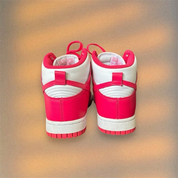 Nike Dunk High Pink - Picture 4 of 6